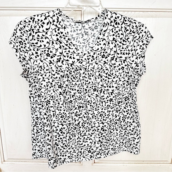 JONES NEW YORK SPORT - Picture 1 of 11